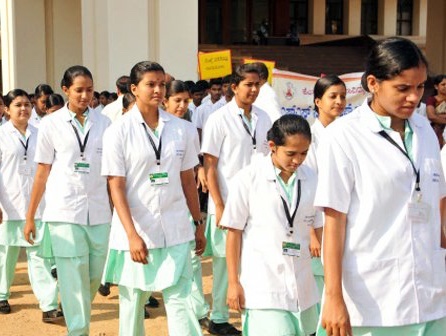 भारतीय रेल के नर्सिंग कर्मियों के साथ सौतेला व्यवहार