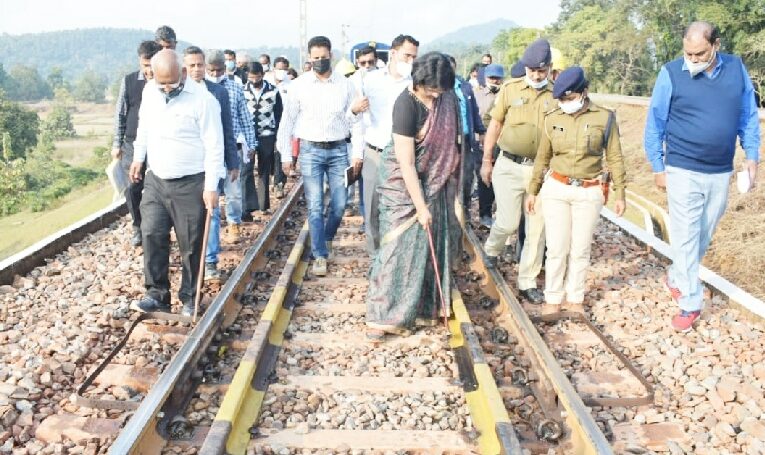 GM/SER conducts annual inspection of Chakradharpur division