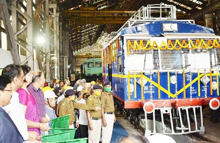 GM/SER conducts annual inspection of Kharagpur Workshop