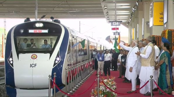 Indian Railways to award three Vande Bharat EMU contracts
