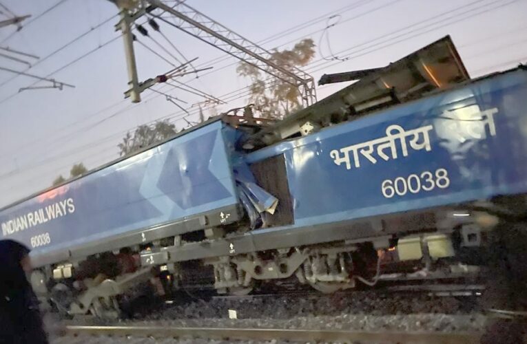 Head On Collision of Goods trains on Lucknow Division of Northern Railway