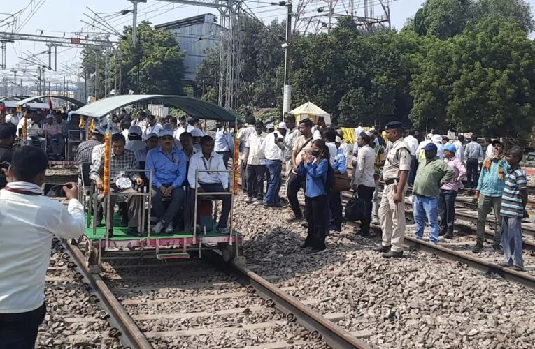 Electronic Interlocking commissioned at Prayagraj Jn. Station