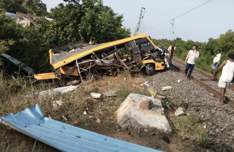Cuddalore train accident: gate was open when the school van crossed the track