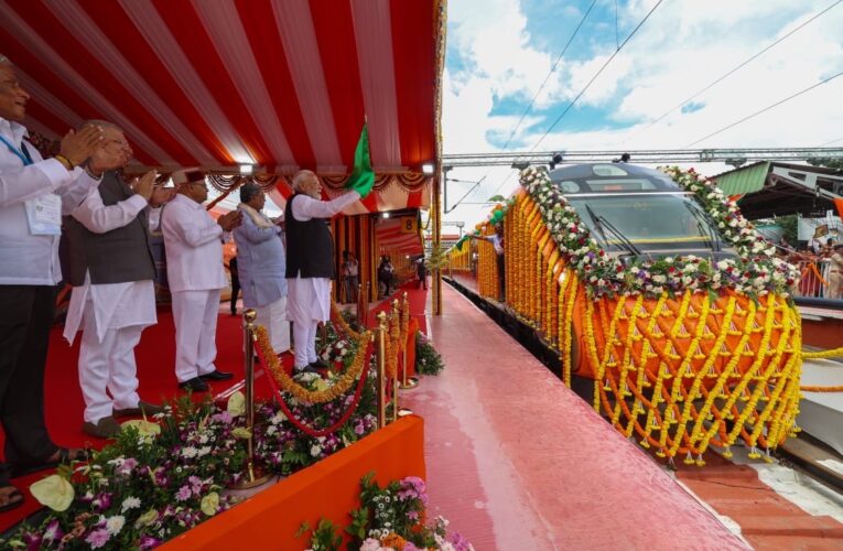 PM inaugurates, lays foundation stone of metro projects worth around ₹22,800 crore in Bengaluru