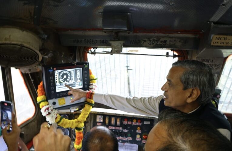 Central Railway creates history with successful Loco Trials of KAVACH on Mumbai Division