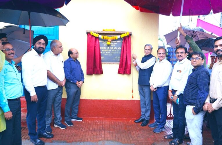 GM/CR inaugurates Optical Ground Wire System on Mumbai Division