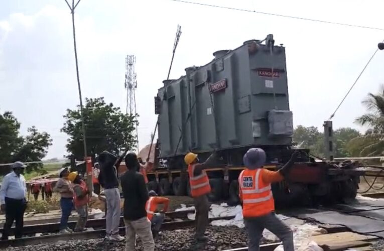 Central Railway: Solapur Division initiates Commissioning Process for 1st Scott Transformer for Major Traction System Upgrade